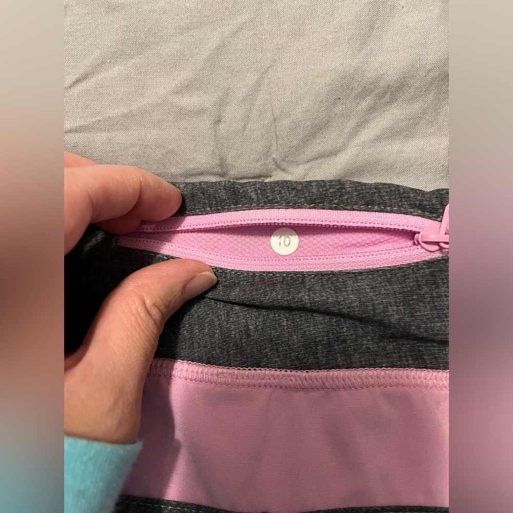 Lululemon Speed Short- Luxtreme Vintage Baby Pink- Size 10 - Picture 5 of 7